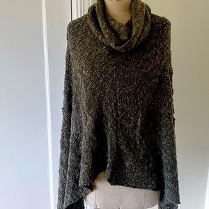 NWT Poncho Hand-knit Cowl Neck Olive Grey Womens One Size